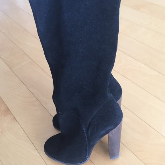 COLIN STUART BLACK GENUINE SUEDE BOOTS, SZ. 7B - Picture 3 of 6